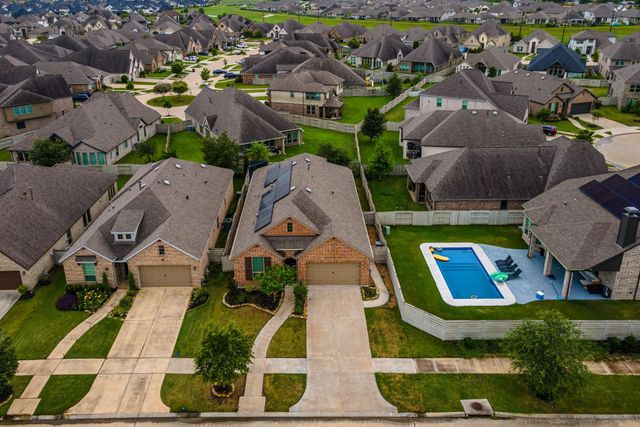 2116 Blackhawk Ridge Lane, Manvel, TX 77578