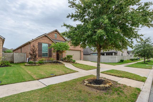 2116 Blackhawk Ridge Lane, Manvel, TX 77578