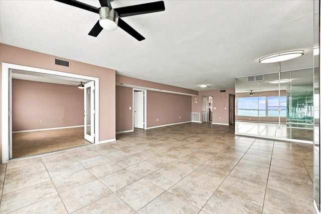 6020 SHORE BOULEVARD S 1002, Gulfport, FL 33707