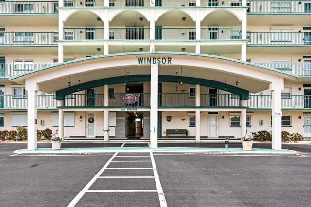 6020 SHORE BOULEVARD S 1002, Gulfport, FL 33707