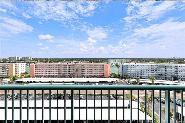6020 SHORE BOULEVARD S 1002, Gulfport, FL 33707