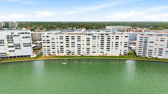 6020 SHORE BOULEVARD S 1002, Gulfport, FL 33707