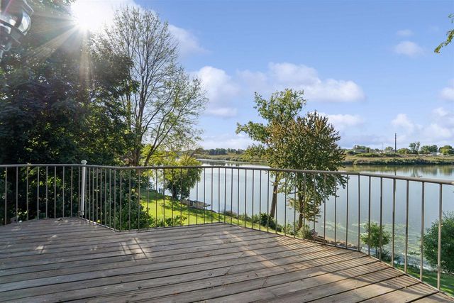 801 W MAIN STREET, Little Chute, WI 54140