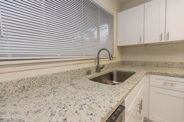 1104 Gardner Avenue, Las Cruces, NM 88001