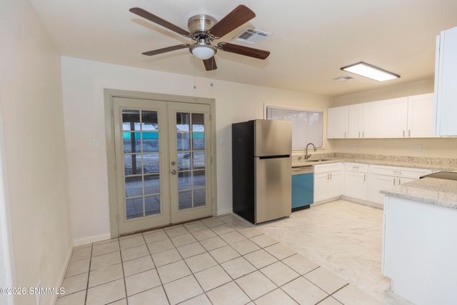 1104 Gardner Avenue, Las Cruces, NM 88001