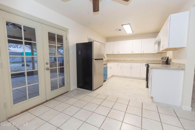 1104 Gardner Avenue, Las Cruces, NM 88001