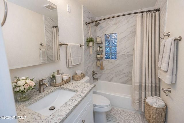 1104 Gardner Avenue, Las Cruces, NM 88001