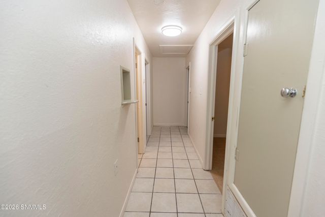 1104 Gardner Avenue, Las Cruces, NM 88001