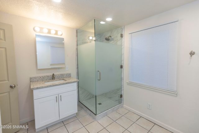 1104 Gardner Avenue, Las Cruces, NM 88001