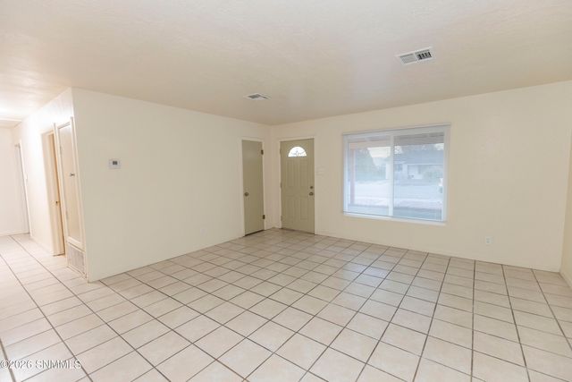 1104 Gardner Avenue, Las Cruces, NM 88001