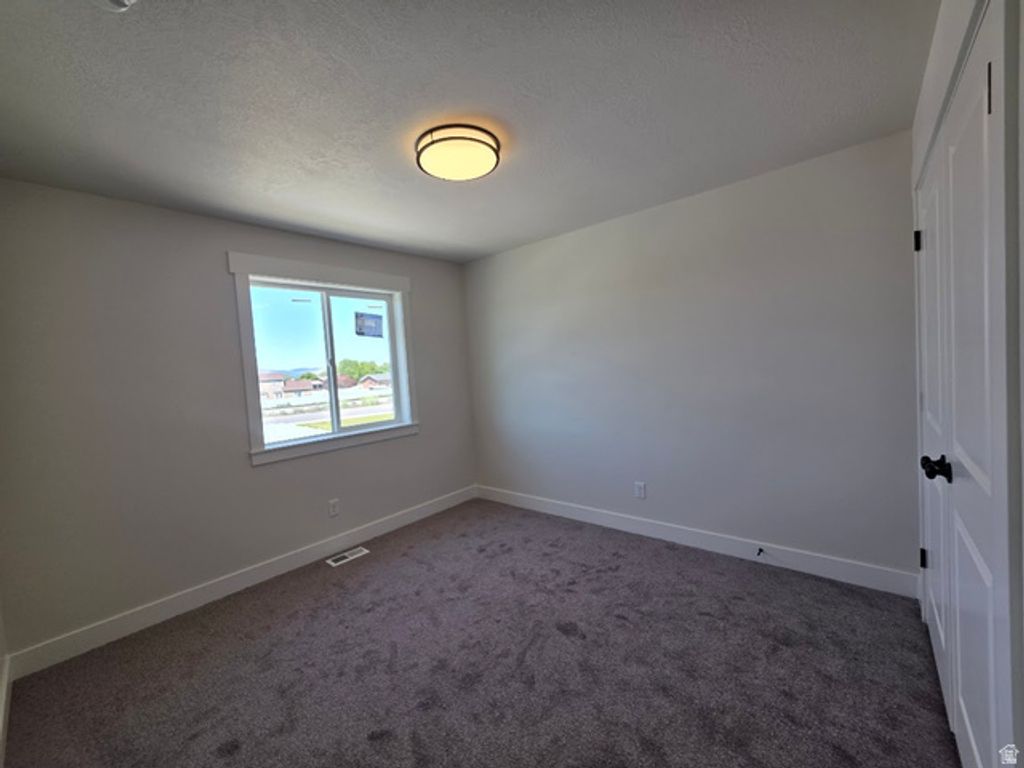 Image 9 of property listing at 1386 S 240 W #40, Tremonton, UT 84337