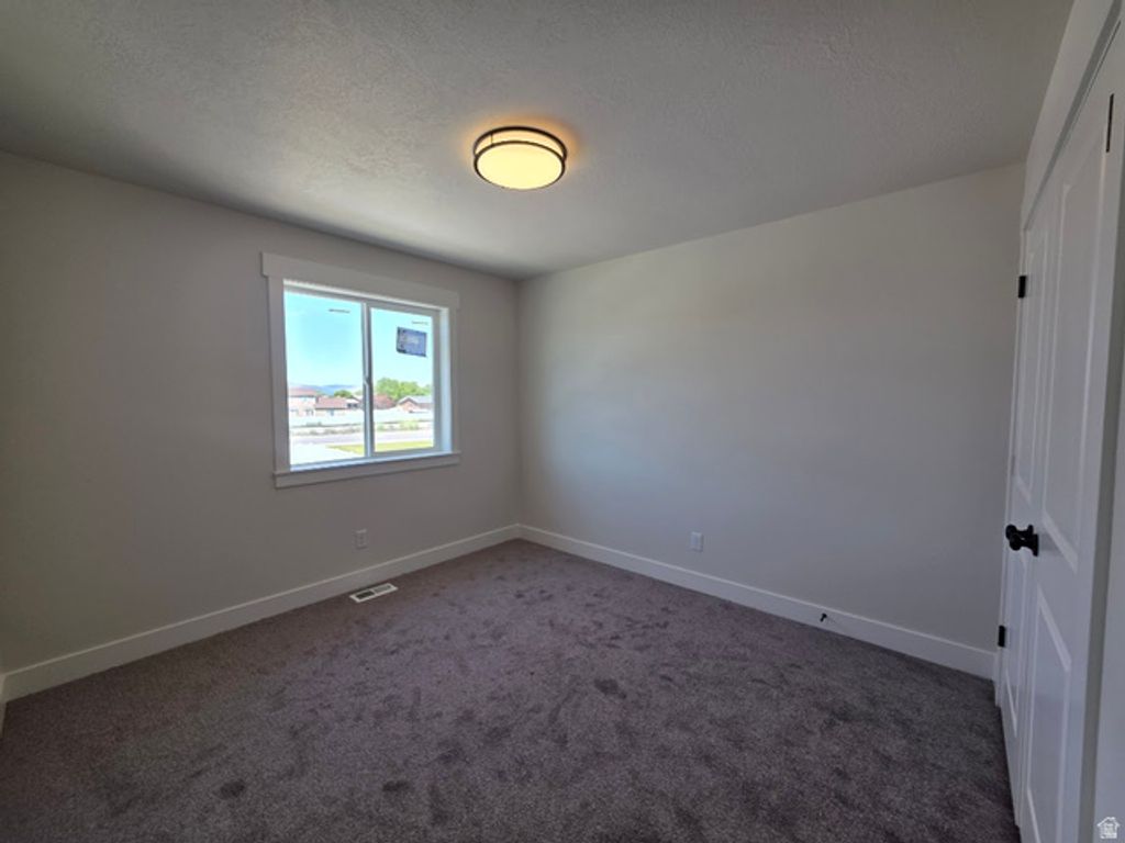 Image 10 of property listing at 1386 S 240 W #40, Tremonton, UT 84337