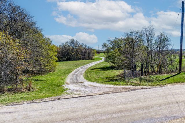 1536 New Hope Road, Boyd, TX 76023