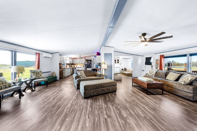 1536 New Hope Road, Boyd, TX 76023