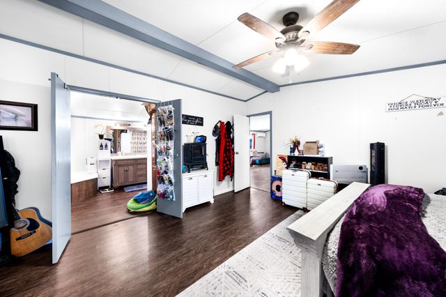 1536 New Hope Road, Boyd, TX 76023