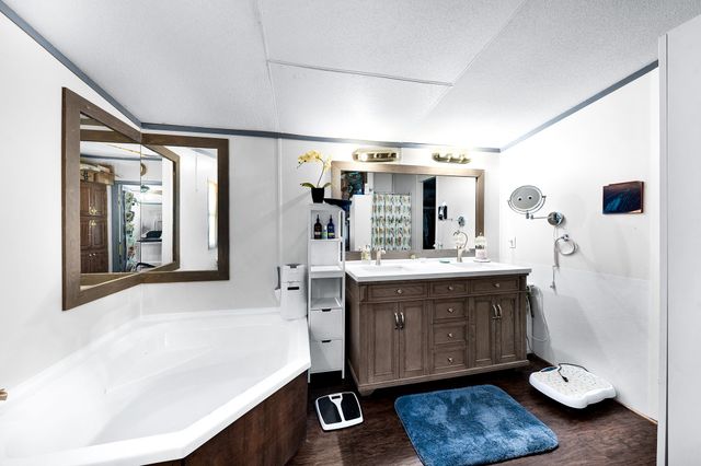 1536 New Hope Road, Boyd, TX 76023