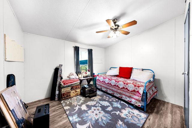 1536 New Hope Road, Boyd, TX 76023