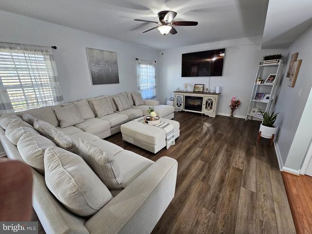 114 LATTICE DR, Stephenson, VA 22656
