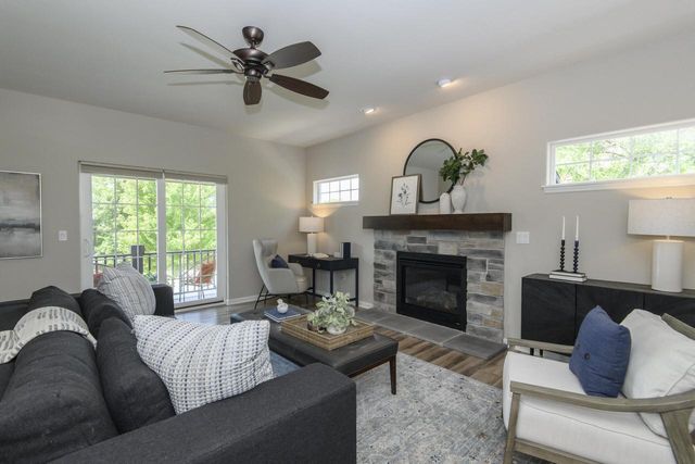 466 Bleeker STREET, Delafield, WI 53018