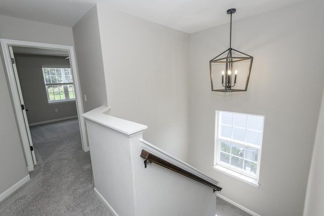 466 Bleeker STREET, Delafield, WI 53018
