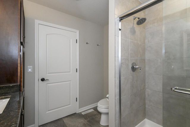 466 Bleeker STREET, Delafield, WI 53018