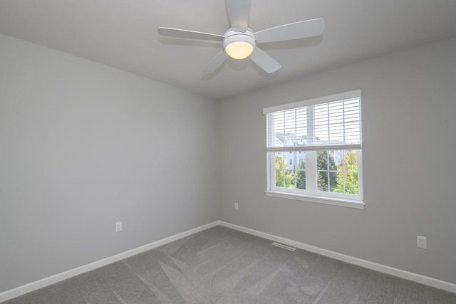 466 Bleeker STREET, Delafield, WI 53018
