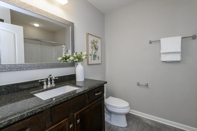 466 Bleeker STREET, Delafield, WI 53018