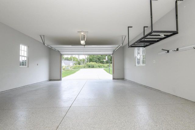 466 Bleeker STREET, Delafield, WI 53018