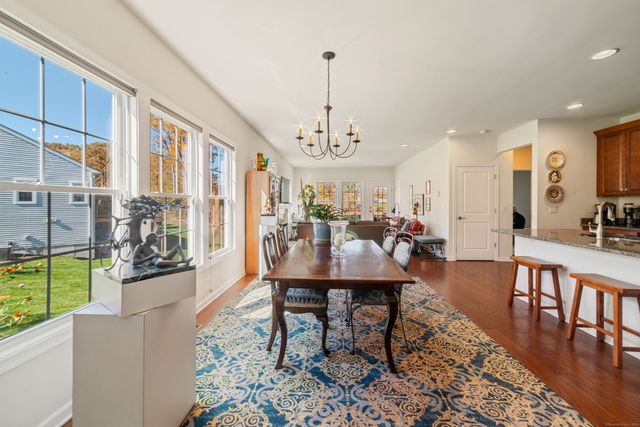 709 Championship Drive 709, Oxford, CT 06478