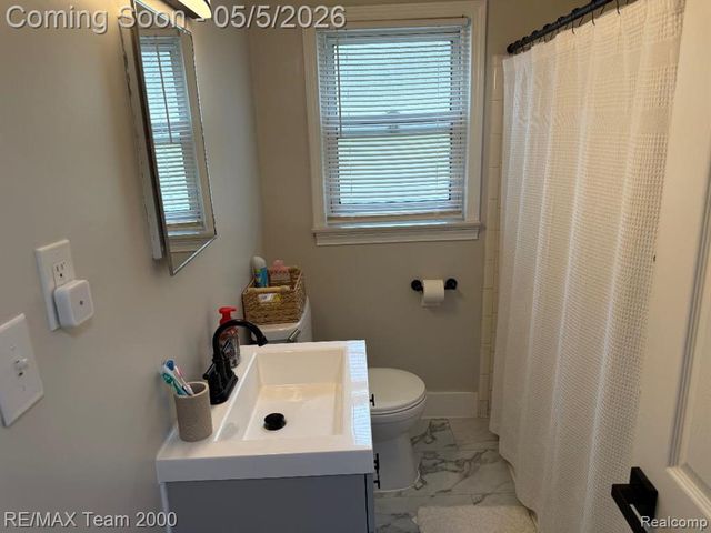 24425 Stanford Street, Dearborn Heights, MI 48125
