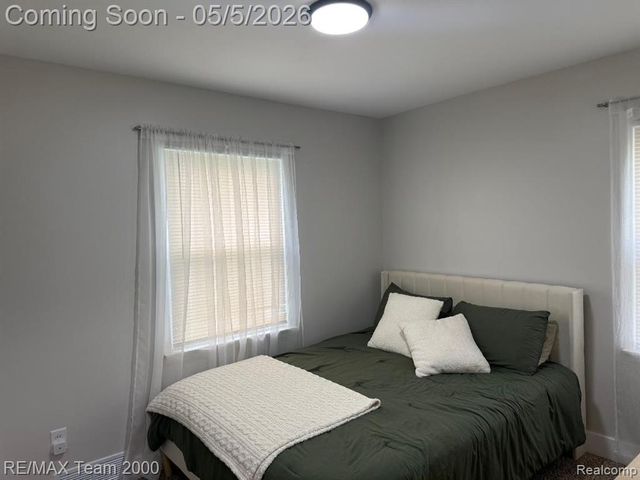 24425 Stanford Street, Dearborn Heights, MI 48125