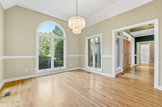 27 Mcmichael Drive, Pinehurst, NC 28374