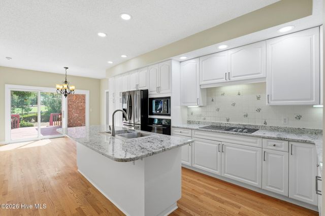 27 Mcmichael Drive, Pinehurst, NC 28374