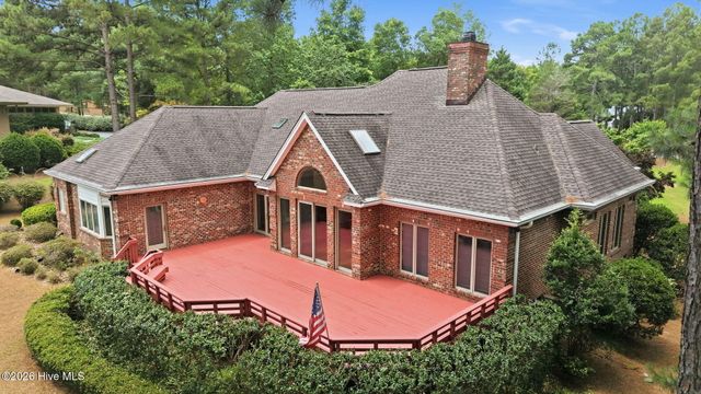27 Mcmichael Drive, Pinehurst, NC 28374