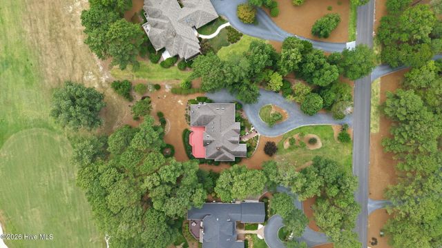 27 Mcmichael Drive, Pinehurst, NC 28374