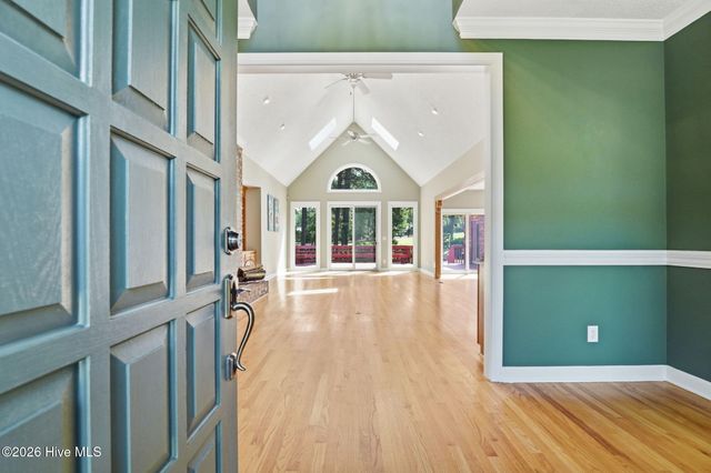 27 Mcmichael Drive, Pinehurst, NC 28374