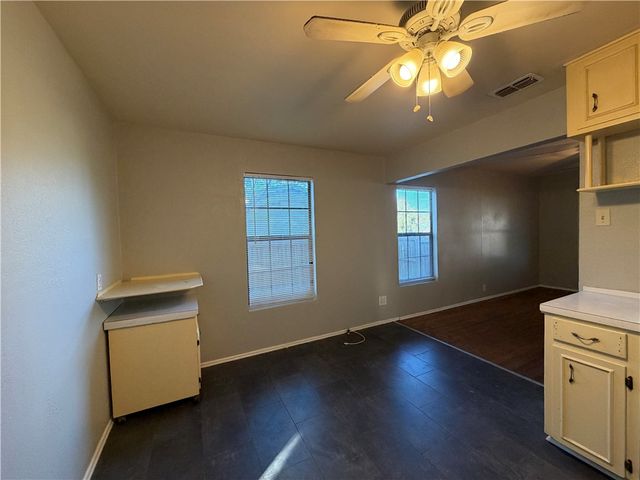 4925 Jo Ann St, Corpus Christi, TX 78415