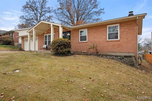 3405 Taylor Avenue, Bridgeton, MO 63044