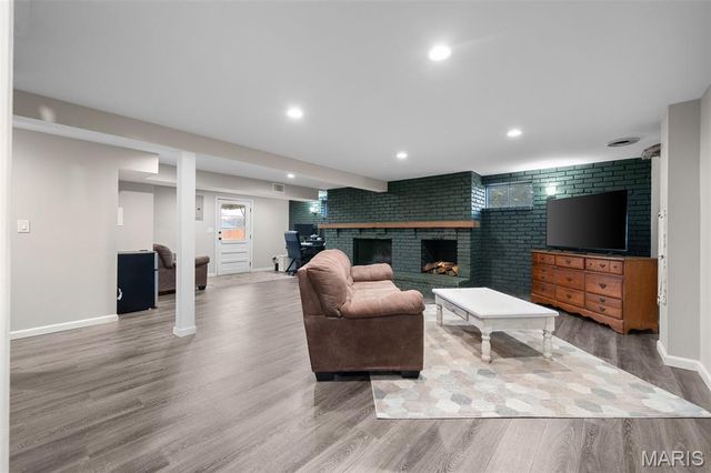 3405 Taylor Avenue, Bridgeton, MO 63044