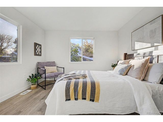 17391 E Layton Dr, Aurora, CO 80015