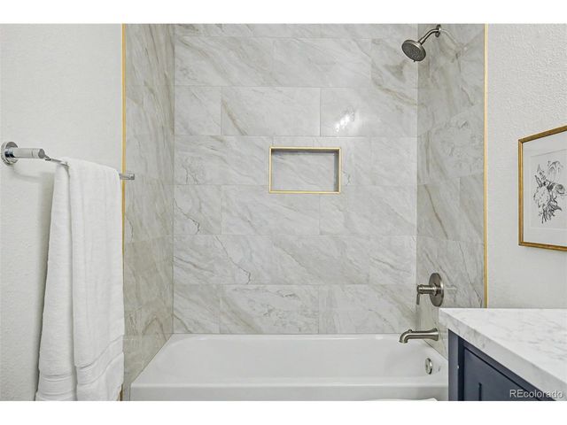 17391 E Layton Dr, Aurora, CO 80015