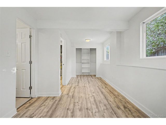 17391 E Layton Dr, Aurora, CO 80015