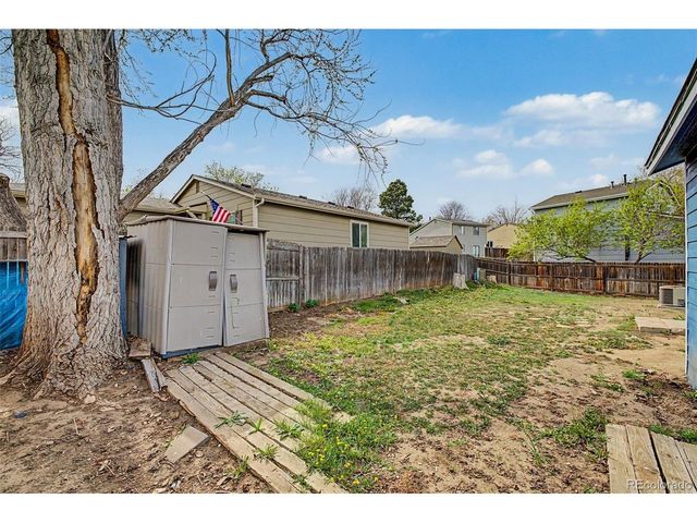 17391 E Layton Dr, Aurora, CO 80015