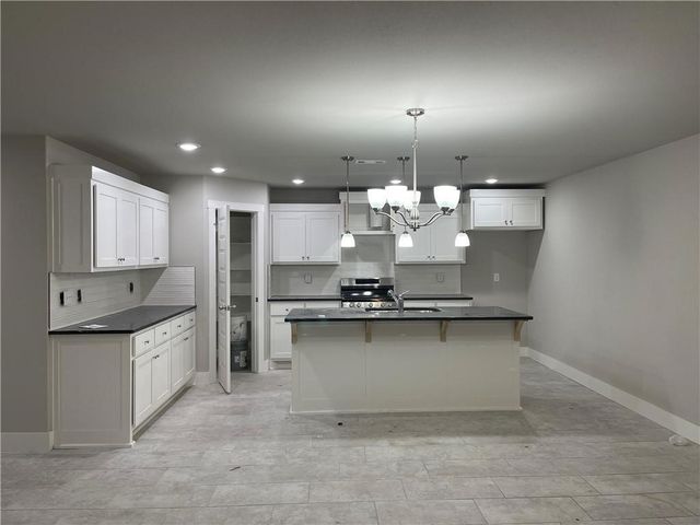 505 N Collins Avenue A & B, Gentry, AR 72734