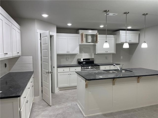 505 N Collins Avenue A & B, Gentry, AR 72734