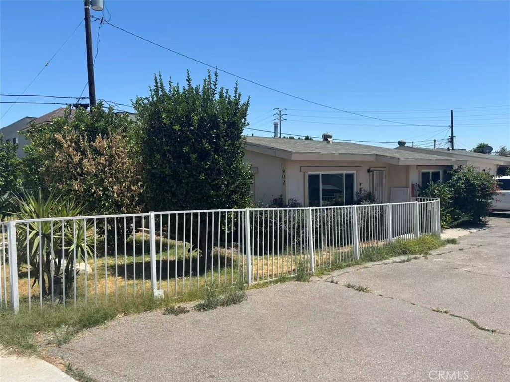 902 E Deodar ST A, Ontario, CA 91764