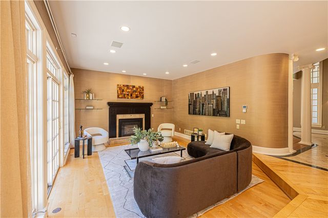 49 Sunrise Park, Pittsford, NY 14534