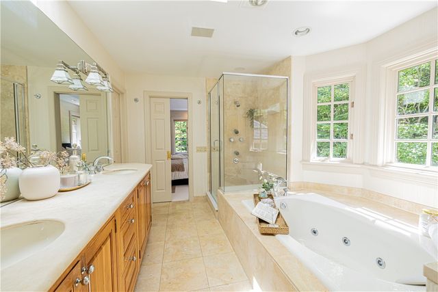 49 Sunrise Park, Pittsford, NY 14534