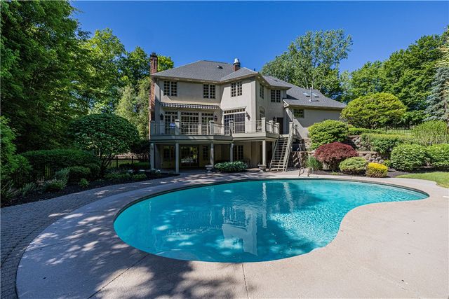 49 Sunrise Park, Pittsford, NY 14534