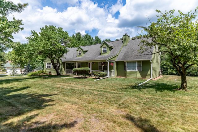 727 N 200 E, Valparaiso, IN 46383